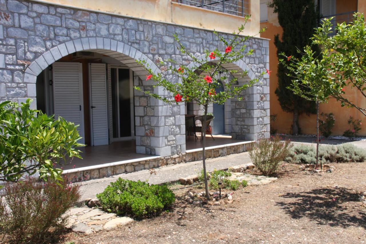 Sea And Mountain View Villa Kalamata Exterior photo