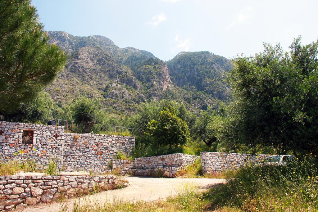 Sea And Mountain View Villa Kalamata Exterior photo